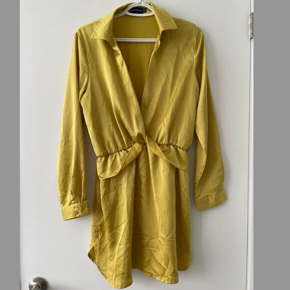 Pretty Little Thing Chartreuse Long Sleeve Twist Front Mini Dress - US 8 - Picture 2 of 4